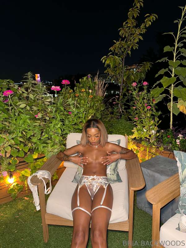 Briabackwoods - Onlyfans - 07 Sep, 2024 3