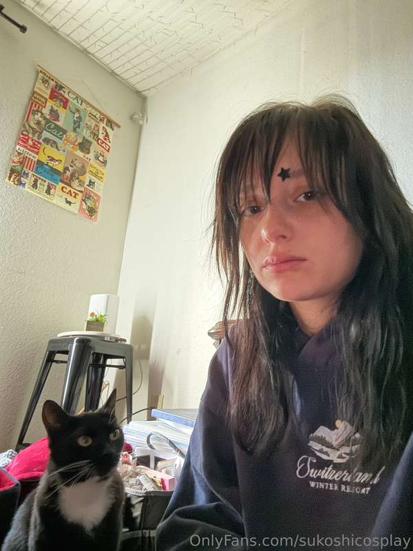 hi i am hungover today oh god but the concert was great. I w..