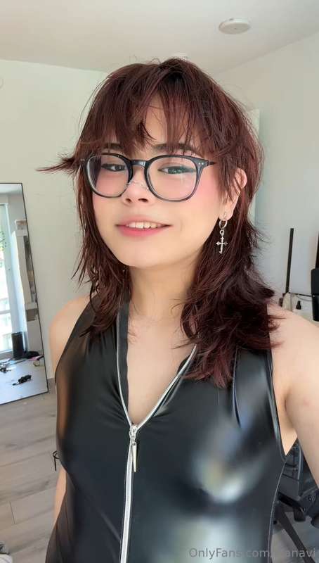 wish someone was here to rip this off of me.. 🥺 3