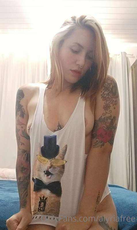 Follow to see more @alyriia ❤️