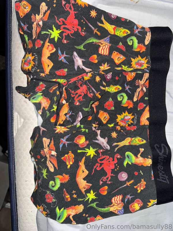 So got 4 pairs of undies left that I’m able to sell if anyon.. 3