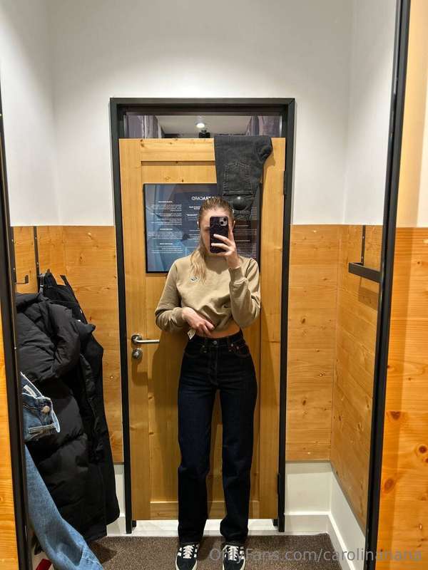 Jeans… The eternal struggle🥹