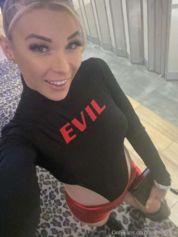 Smile it's Friday 😘