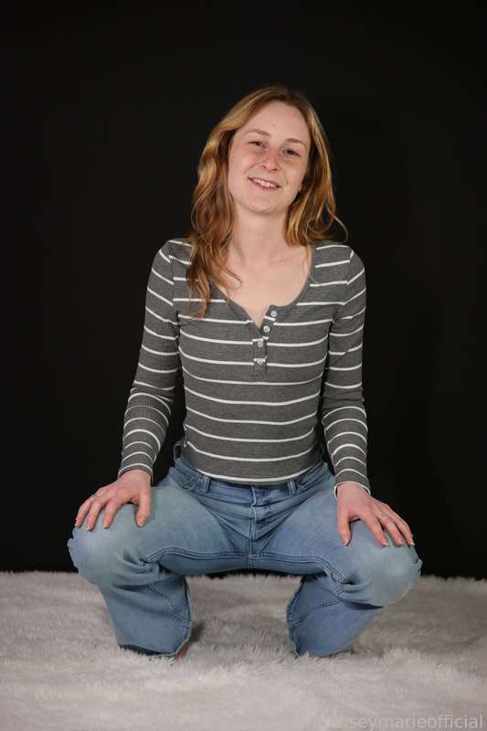 Chelseymarieofficial - Fansly - 23 Apr, 2025 13