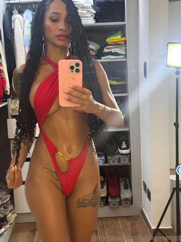 I'm in the mood to play with you and your cock 🔥