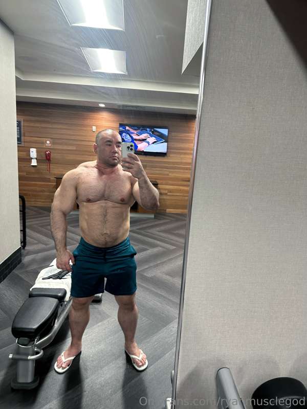 Ryanmusclegod - Onlyfans - 12 Nov, 2023