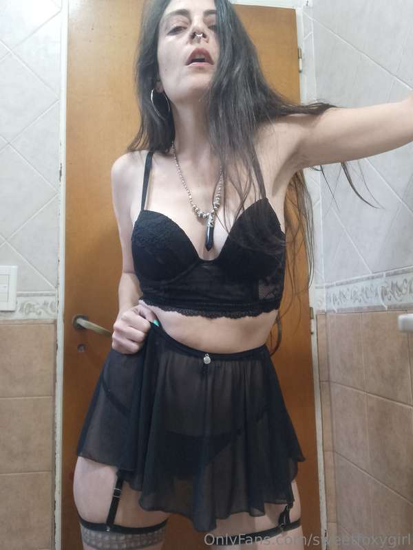 Let's play a little, darling.. 🖤🔥🖤 2