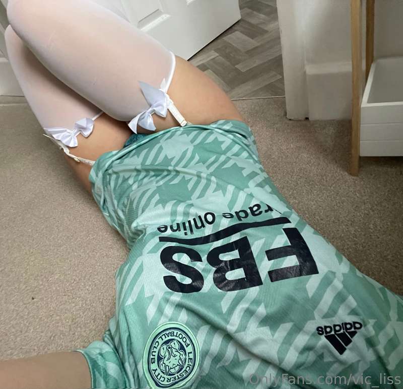 Swipe for a surprise🙈⚽️
