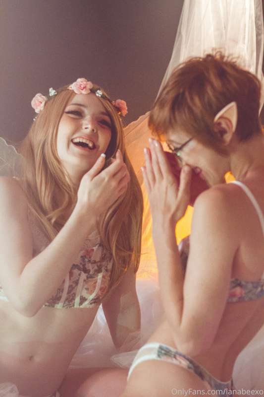 A magical evening with @aliceoncam 💕 the way she looks at me.. 14