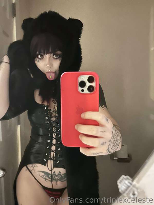 Who’s up ? :3