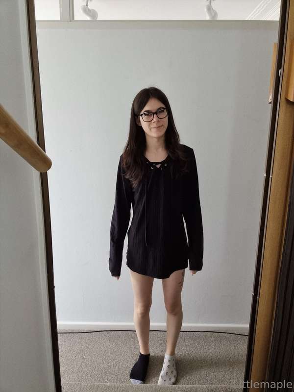 LMAO Why do i look like such a brat with the odd socks tooo ..