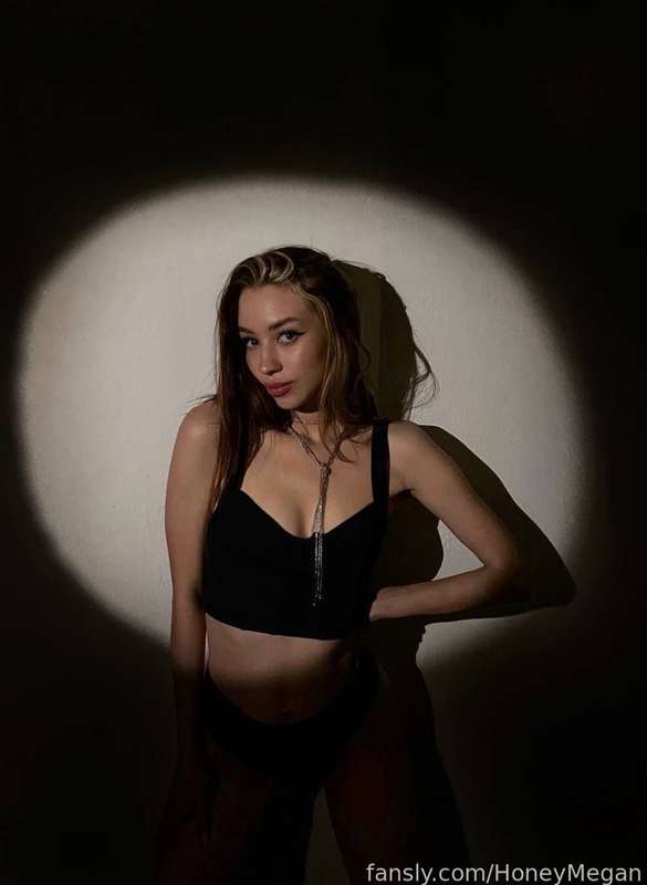 Honeymegan - Fansly - 18 Oct, 2023