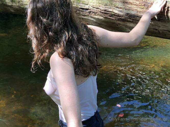 Cooling down with a creek walk on one of the last hot days b.. 5