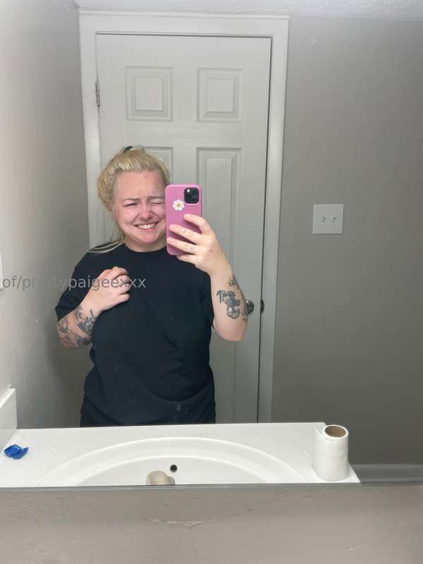 My selfie when I went to the bathroom after he fucked me lik..