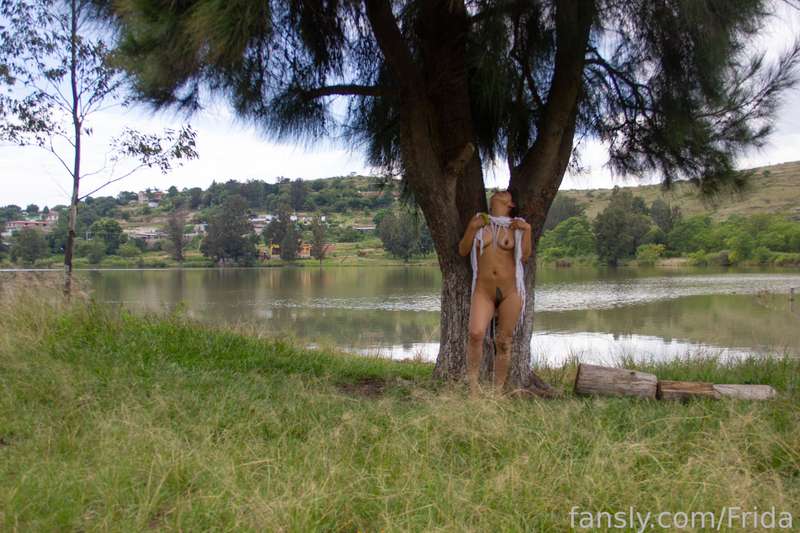 Frida - Fansly - 23 Sep, 2021 5