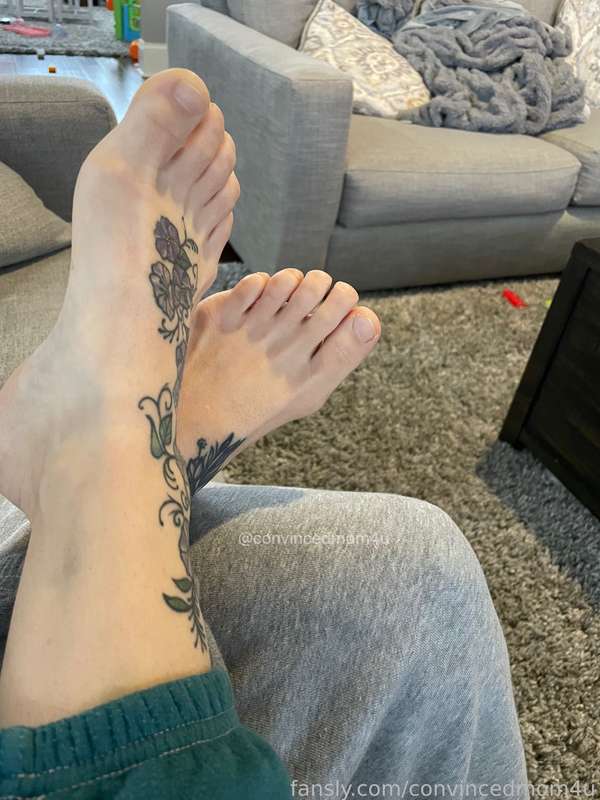 Convincedmom4U - Fansly - 16 Jan, 2023 1