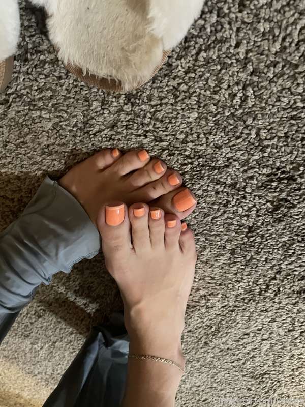 Next pedi colour any ideas ??? It’s time. 2