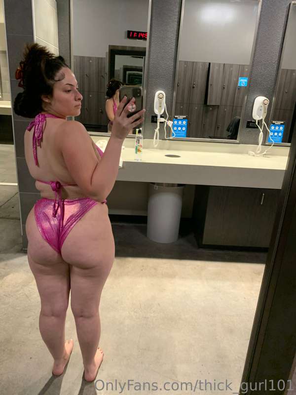 Thick_Gurl101 - Onlyfans - 20 Mar, 2023 5