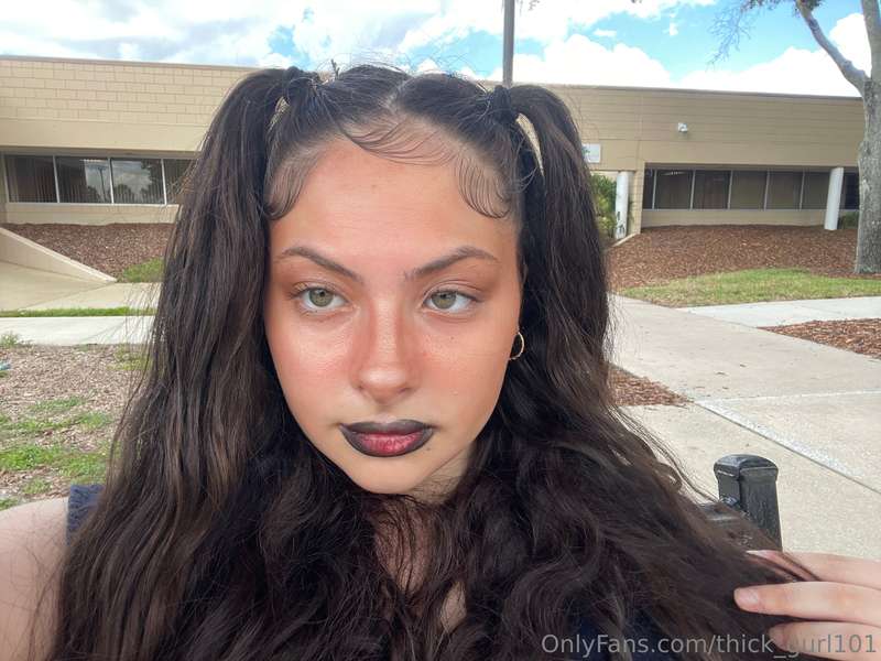 Thick_Gurl101 - Onlyfans - 17 Sep, 2024 14
