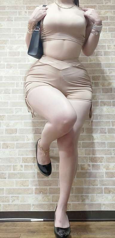 💗I played a naughty mischief with a big ass of neighbor's si.. 9