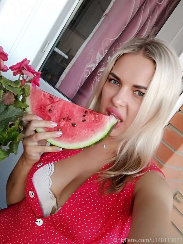 I love summer, for bright colors and unforgettable bright em.. 1