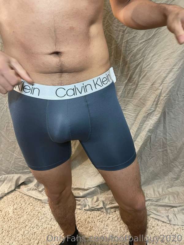 The Calvin Klein set of PVT Martinez - you'll want to see th.. 15