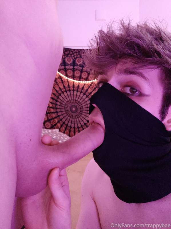 A very kind Fan requested a Blowjob picture set! Here are ju.. 1