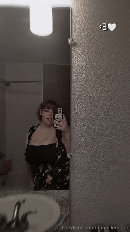 New dress to get fucked in😏✌🏻 8