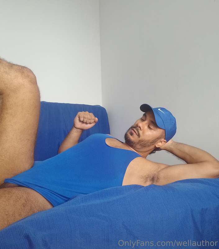 Do u guys like blue? 😜💦🧢 6