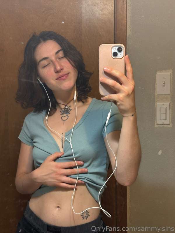came home faded and horny last night 😫 8