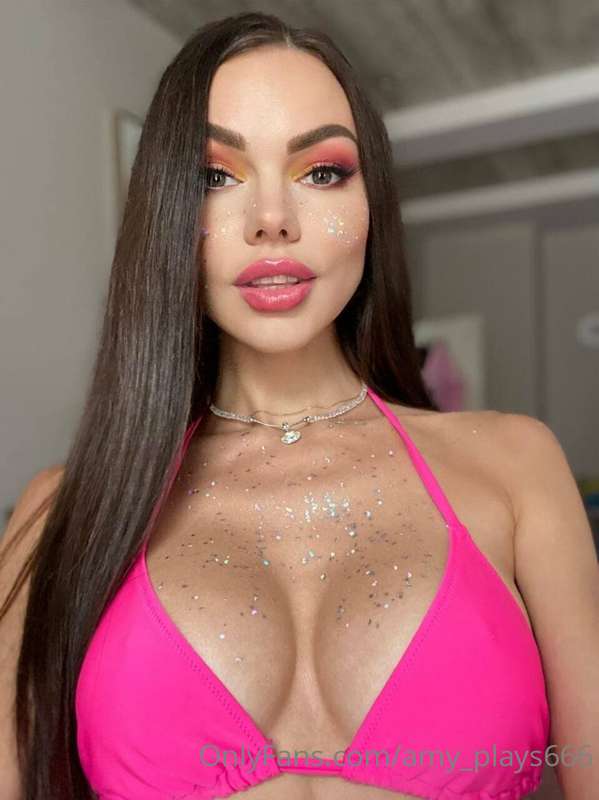I really liked this image,🥰 I didn't think pink would be per..