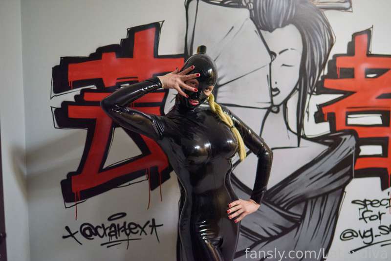 Latexdiva - Fansly - 21 Aug, 2022 7