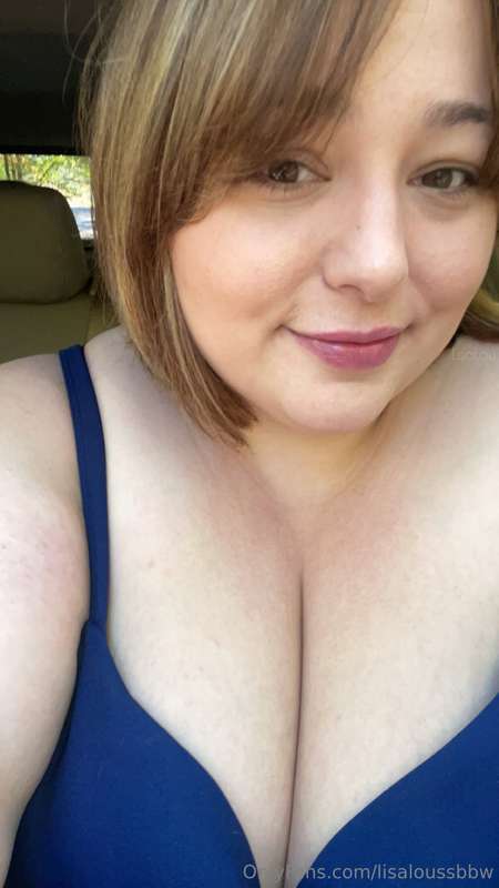 I did take at least one full body photo of me in my blue dre.. 1