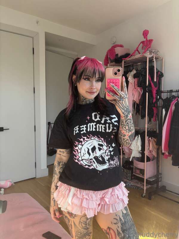 cute outfit, bad intentions 💀💖 wanna see what’s under my sad..