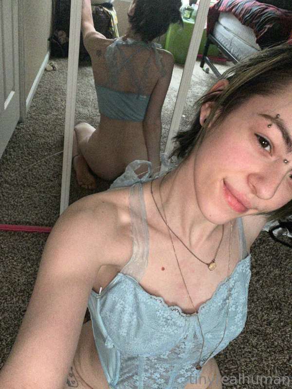 Can you tell I got these mirrors 50% off? (They’re cracked) 1