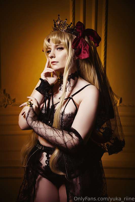 Saw my Eresh bride Cosplay on my socials? Discover my linger..