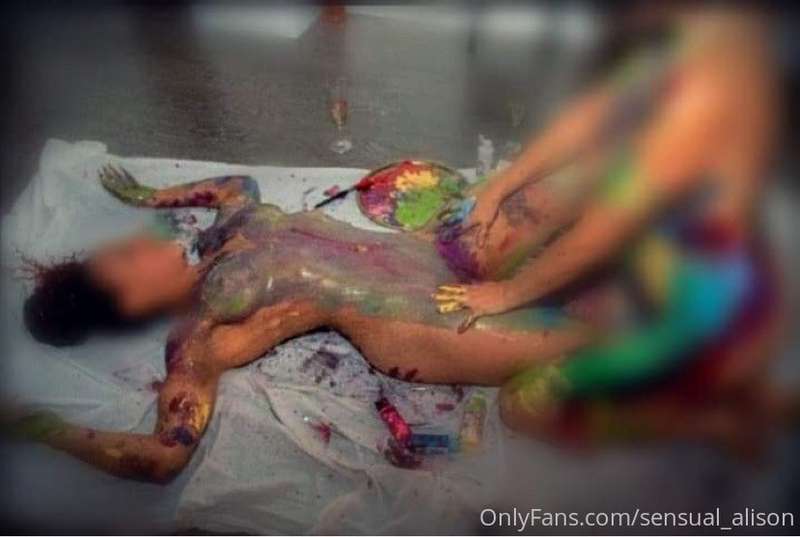 Getting messy with my best friend 🎨 3