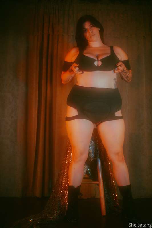 Glamour shots. Don't I look beautiful? I have been busy find.. 10