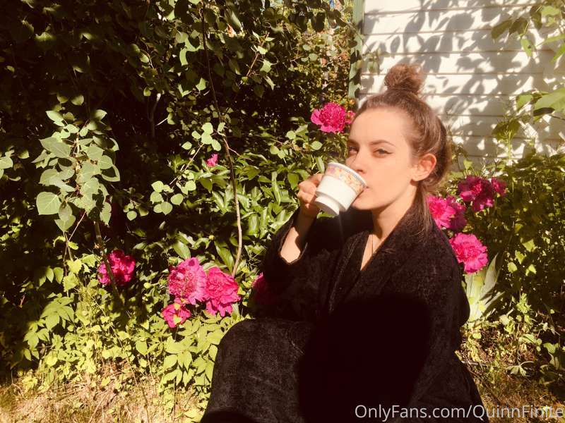 Good morning :) Come relax in the garden with me, do you tak.. 1