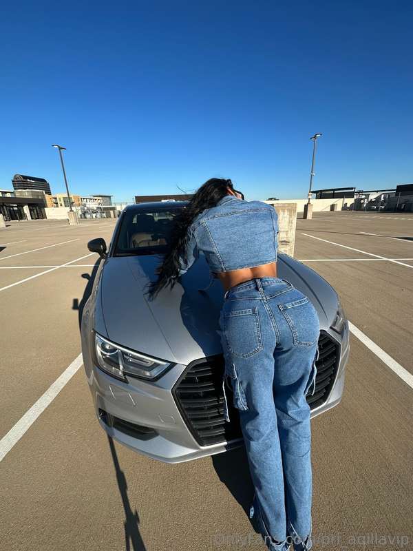 Showing off my 🍑 because why not?