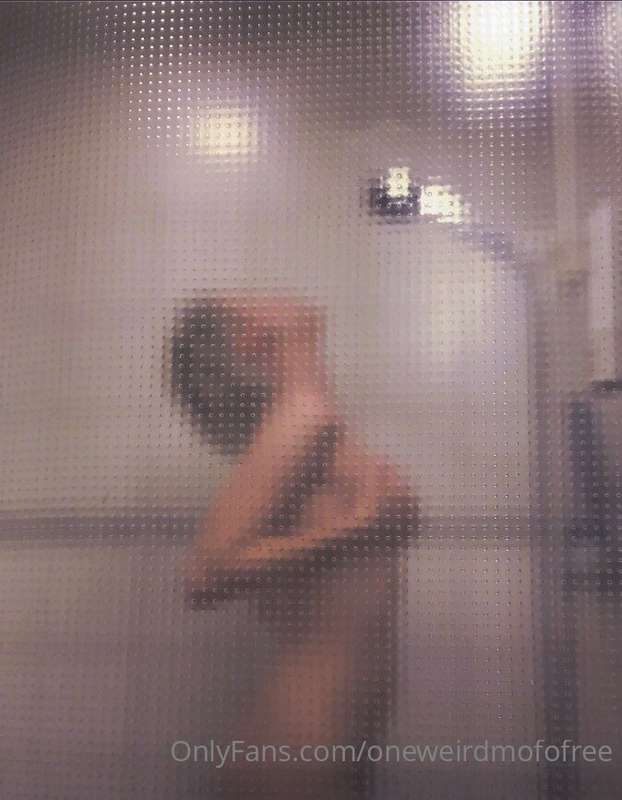 Wanna hop in the shower with me?🙈