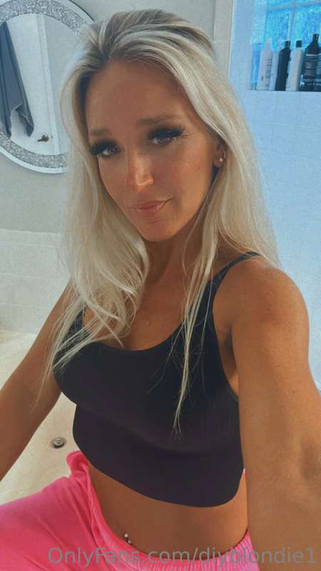 Sexy_Chloe - Onlyfans - 17 Jan, 2023