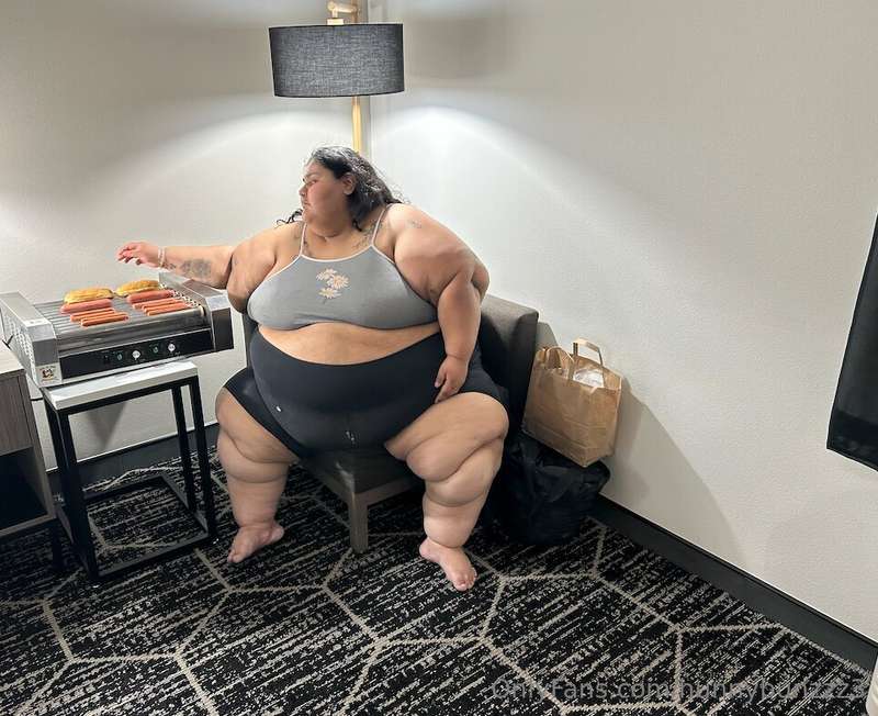Hot Roller Hog Stuffing video is being sent out tomorrow lov..