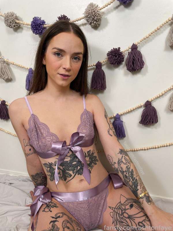 Ashtonfaye - Fansly - 25 Dec, 2021