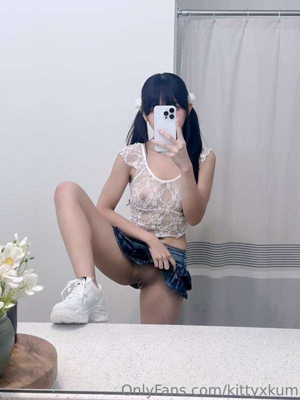 this might be my favorite outfit for the summer season :P
──.. 1