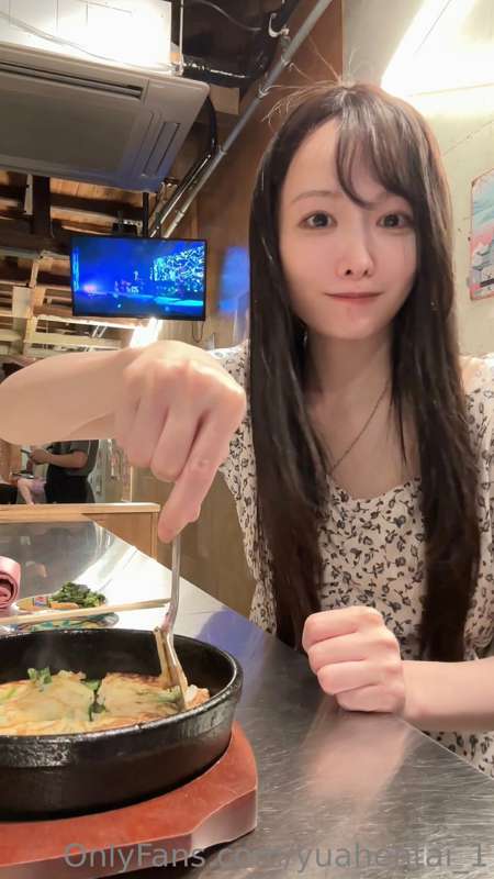 Private shot✌️
I had Korean food with friends 🫶
Swipe to see.. 3