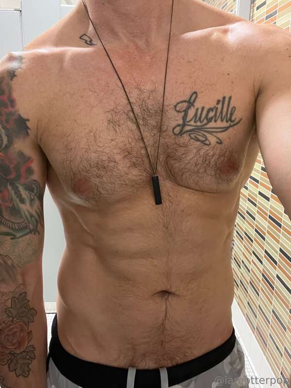 A few photos from the last month of gym, a sewing project an.. 4