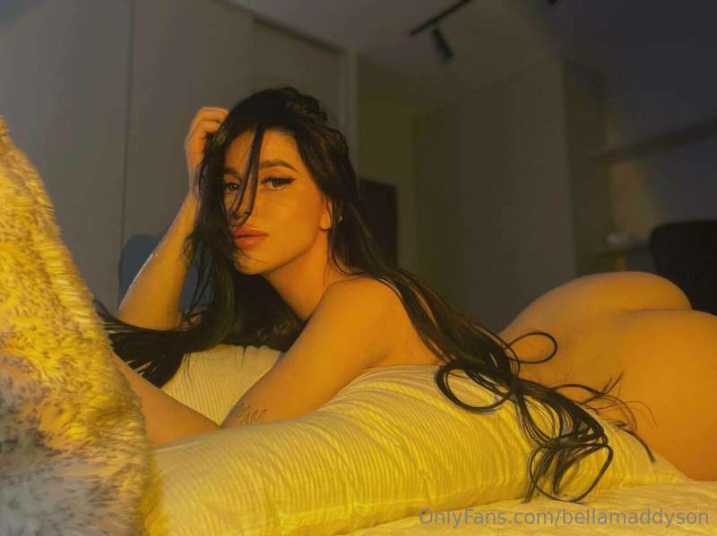 Best girl on OF 🔥 You will fall in love at first glance 💖

@..