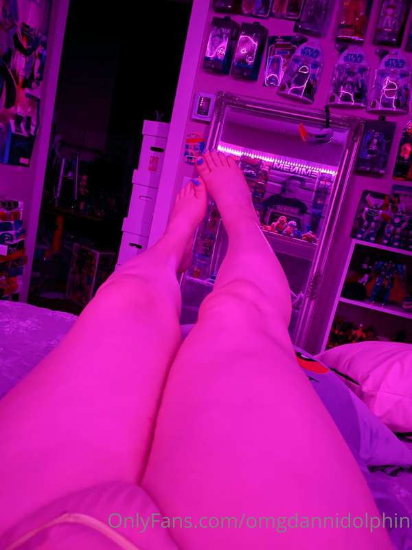 Flippers in bed.