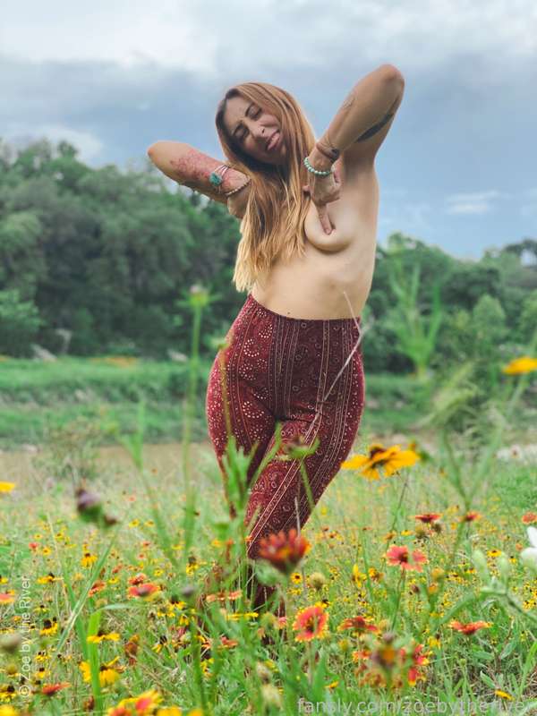 Zoebytheriver - Fansly - 06 Sep, 2021 11